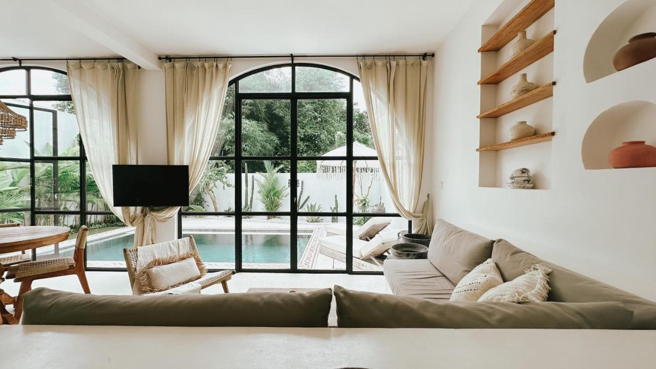 Villa Akhila Canggu Exterior photo