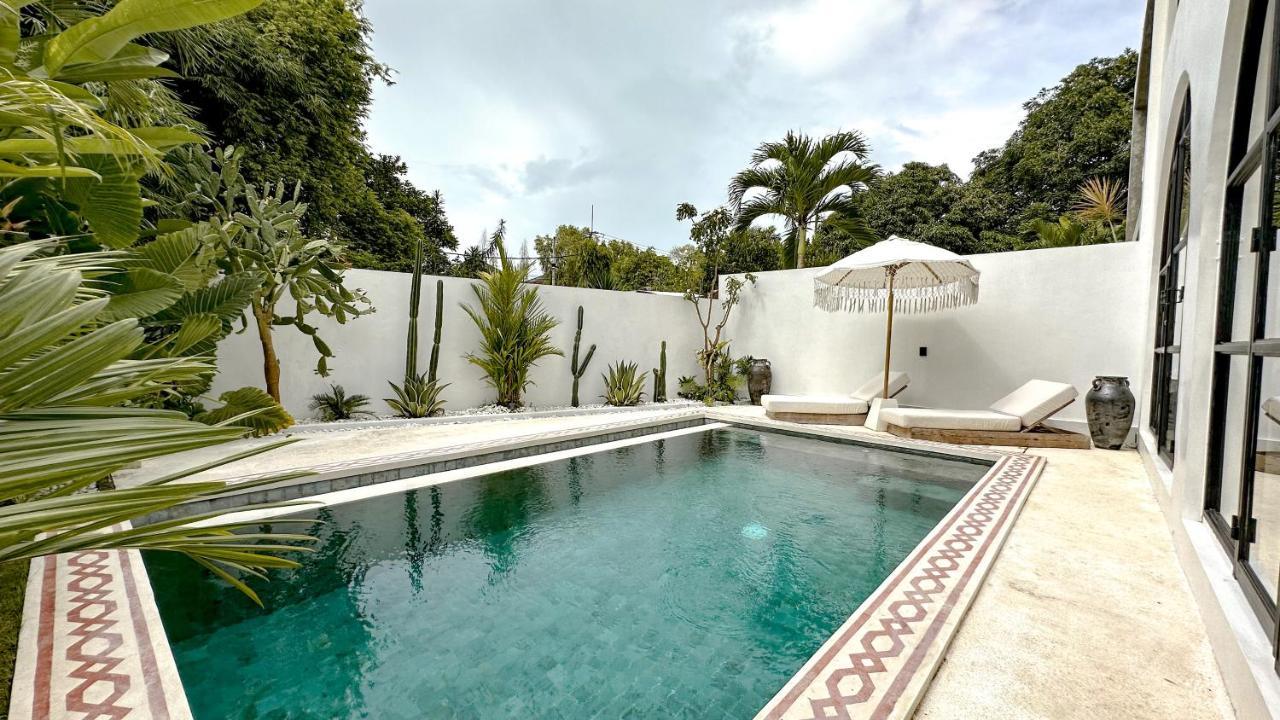 Villa Akhila Canggu Exterior photo